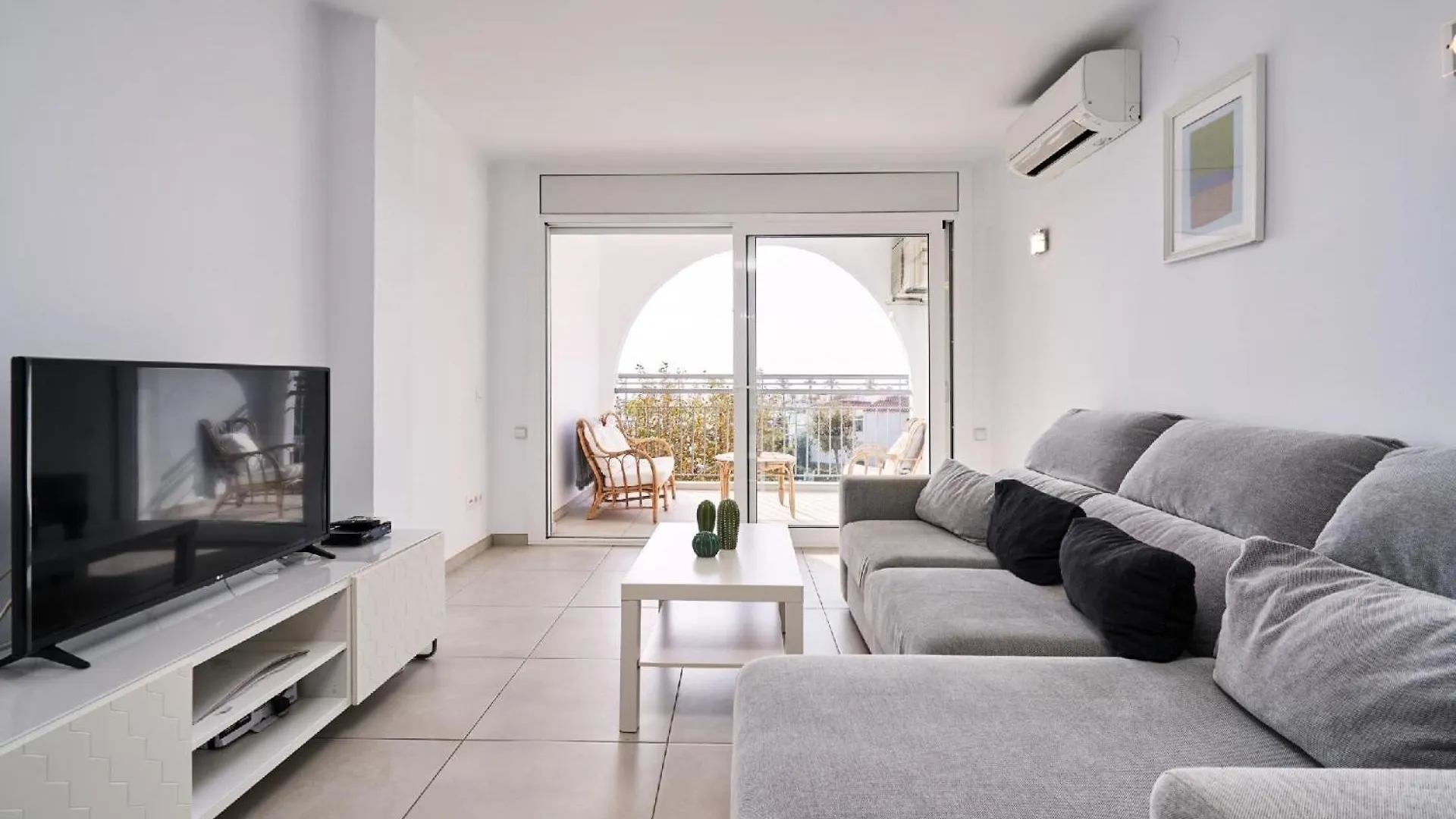 Apartment Ferienwohnung Fuer 4 Personen Ca 70 Qm In Empuriabrava, Costa Brava Golf De Roses