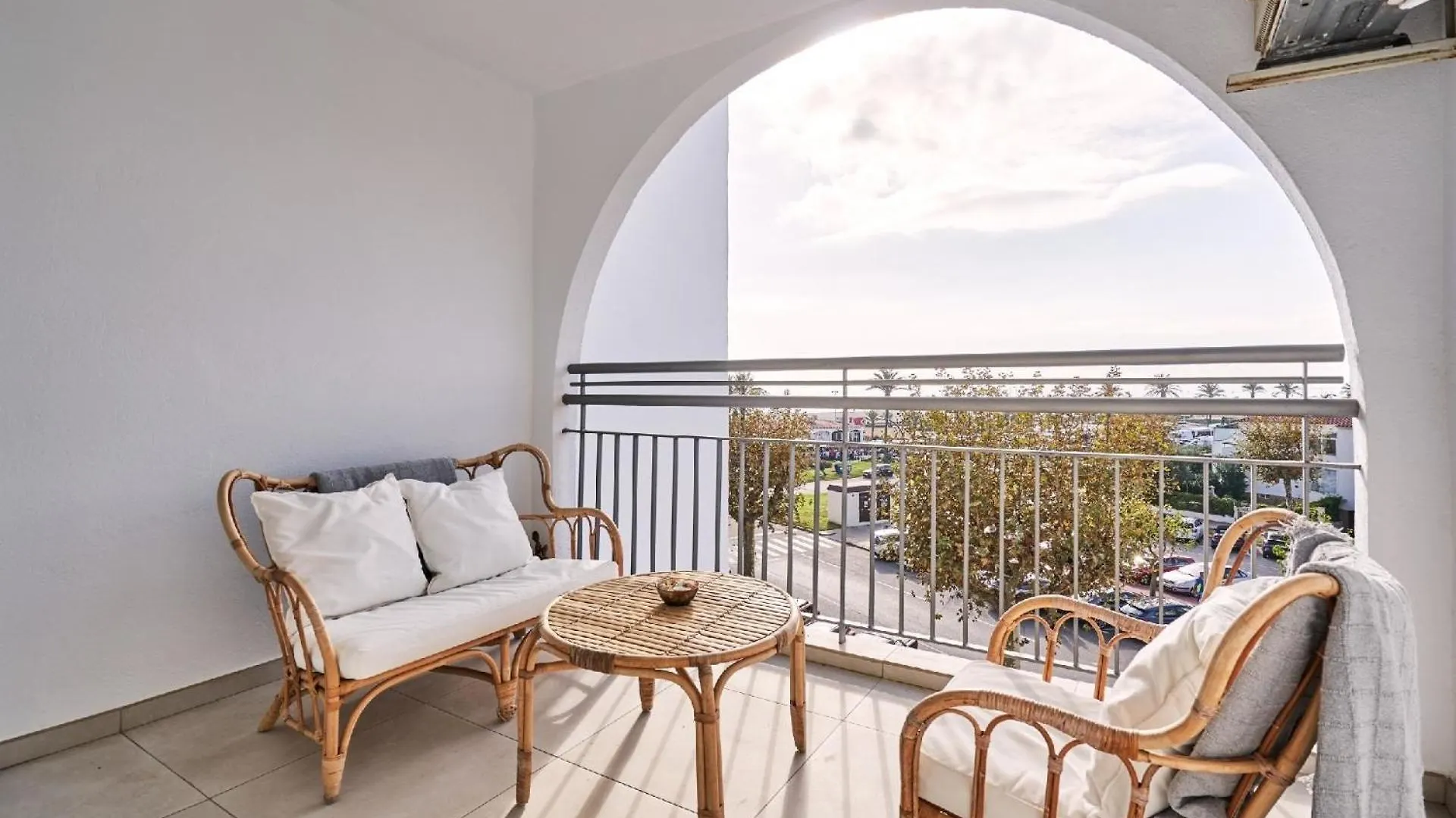 Ferienwohnung Fuer 4 Personen Ca 70 Qm In Empuriabrava, Costa Brava Golf De Roses Apartment Empuriabrava